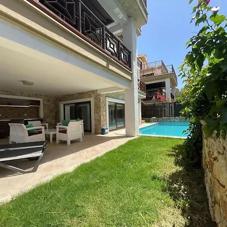 Ela Goecek'te Oezel Havuzlu Luex * Fethiye