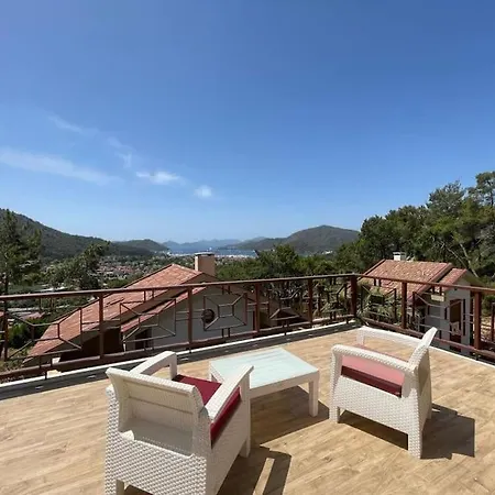 Villa Ela Goecek'te Oezel Havuzlu Luex